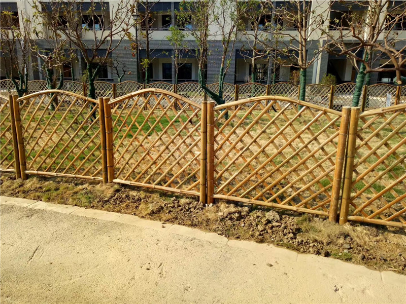 竹篱笆价格一平方多少米