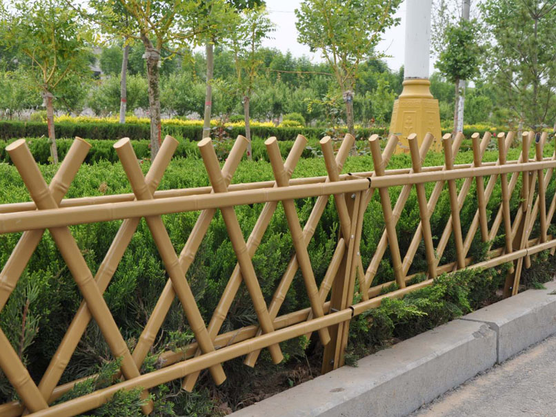 在展示中竹篱笆栅栏有着艺术气质
